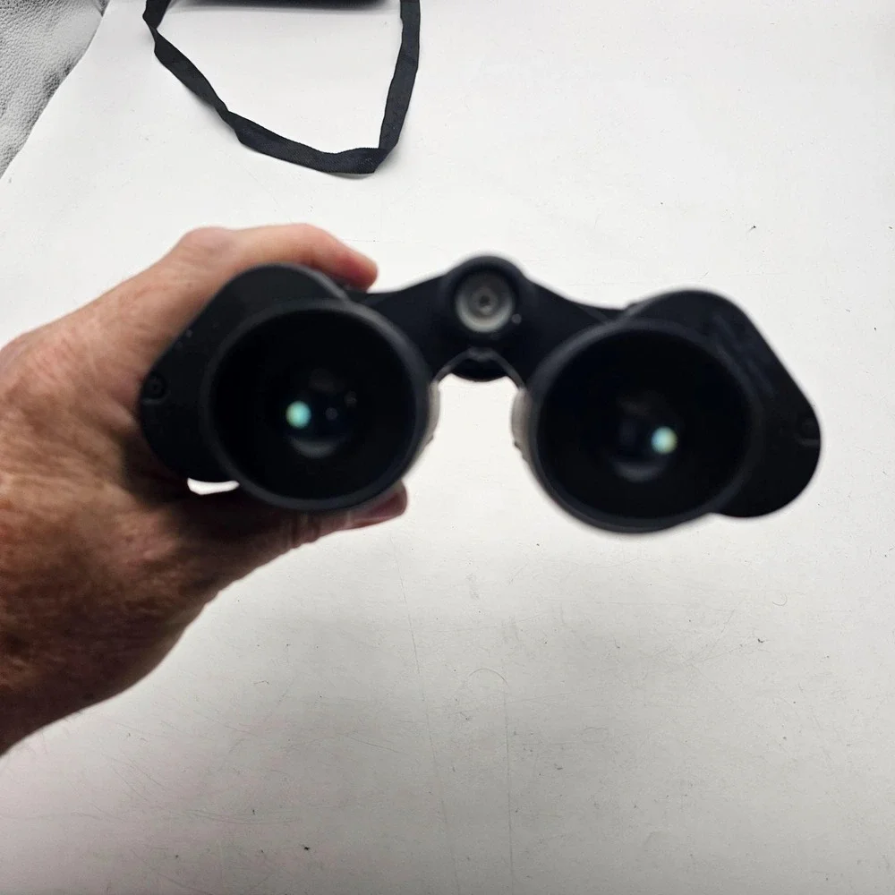 Vivitar 7x50 Binoculars 297ft/1000yds Coated Optics Black W/ Case Strap